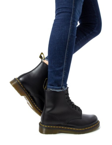 Dr. Martens Bottes Femme – Cuir noir, lacets et style authentique