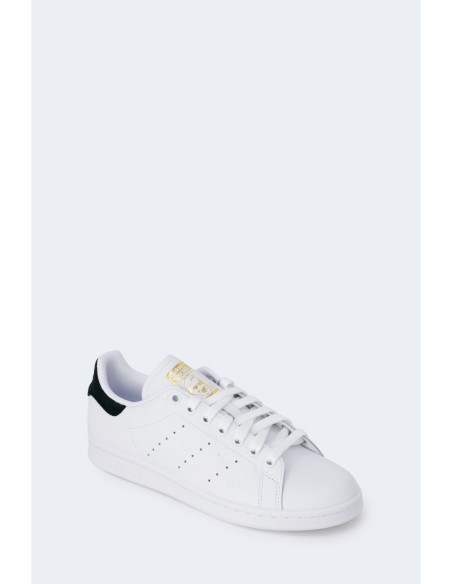 Baskets femme noires cuir Adidas