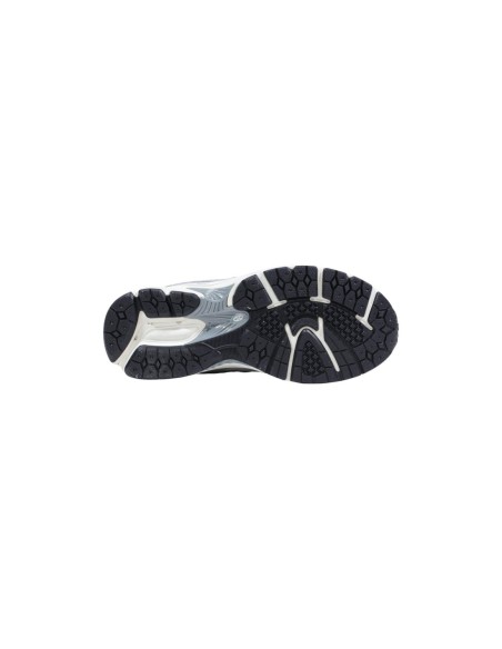 Baskets New Balance femme gris mix matières