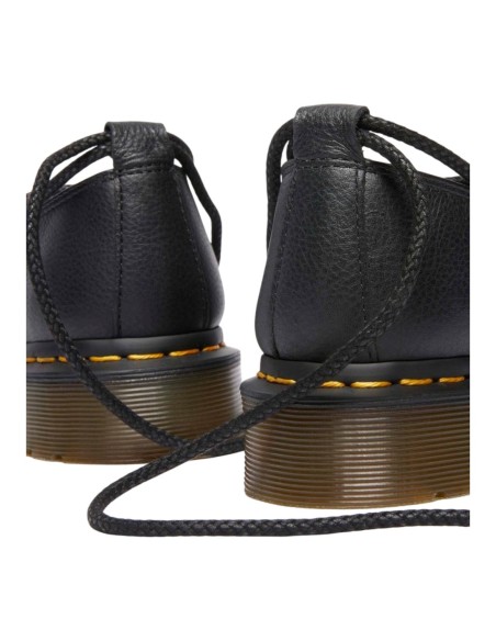Chaussures basses femme Dr. Martens noires classic