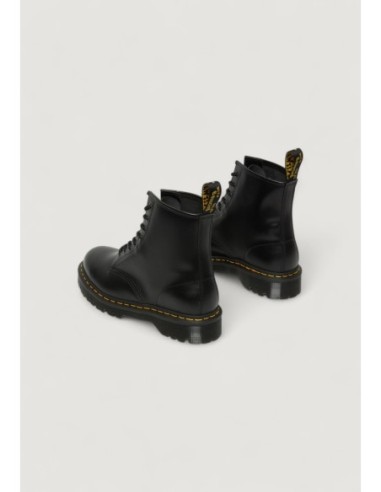 Bottines femme Dr. Martens noires leather rubber sole