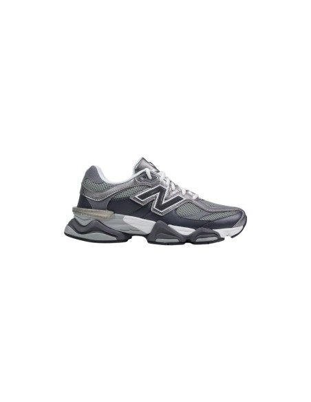 Baskets New Balance homme grises modernes