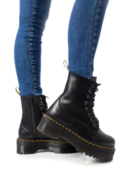 Bottes femme Dr. Martens noires classic leather