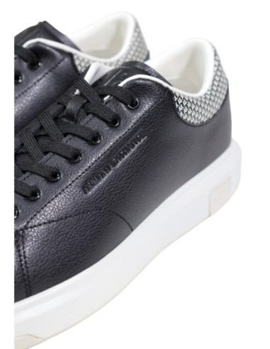 Baskets homme Armani Exchange noires silhouette basse