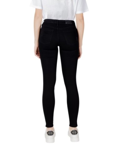 Jeans femme Armani Exchange noir moderne