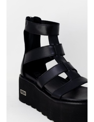 Chaussures basses femme noires Cult