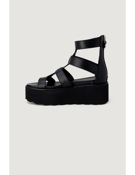 Chaussures basses femme noires Cult