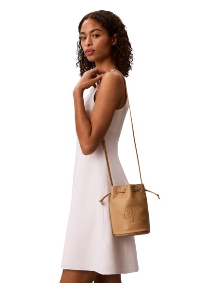 Sac seau beige femme Calvin Klein