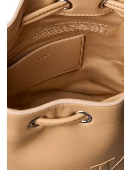 Sac seau beige femme Calvin Klein