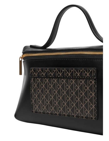 Mini sac noir élégant et discret