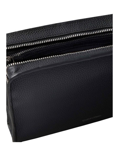 Pochette cuir noire homme Calvin Klein