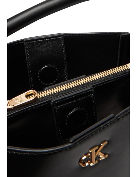 Sac noir compact à porter en bandoulière