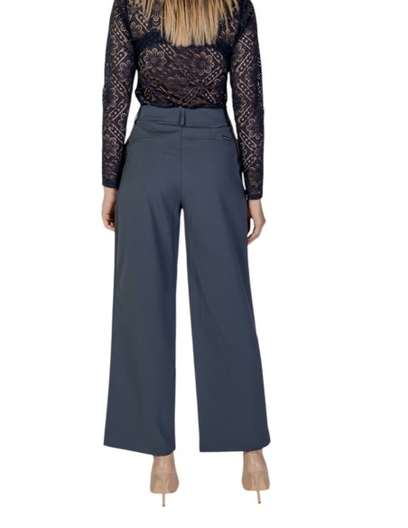 Pantalon gris élégant Calvin Klein Jeans femme