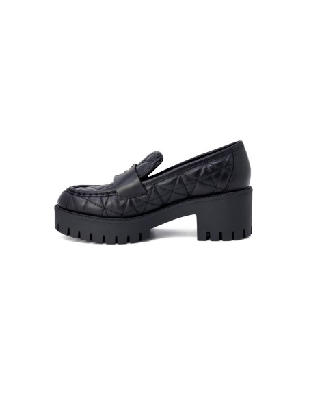 Chaussures basses noires Guess femme cuir