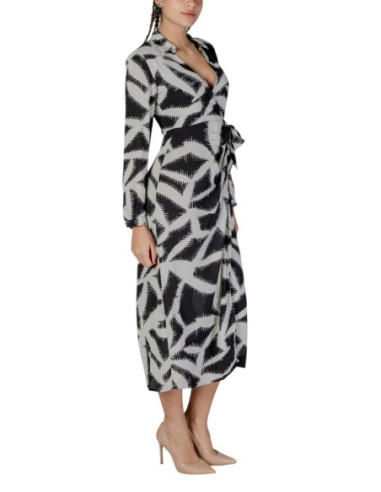 Robe noire décolletée JDY femme