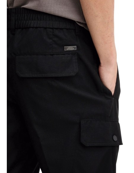Pantalon cargo homme Armani Exchange noir moderne | choixmode.fr