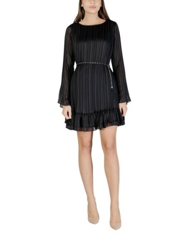Guess robe noire femme plissée élégante | choixmode.fr