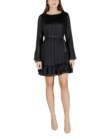 Guess robe noire femme plissée élégante | choixmode.fr