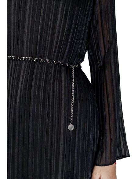 Guess robe noire femme plissée élégante | choixmode.fr