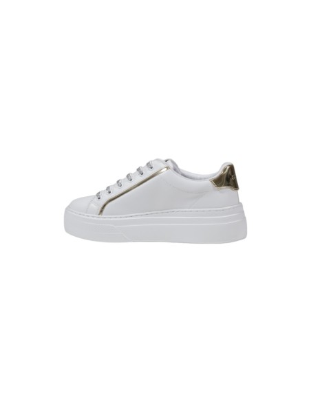Guess baskets blanches femme urbaines | choixmode.fr
