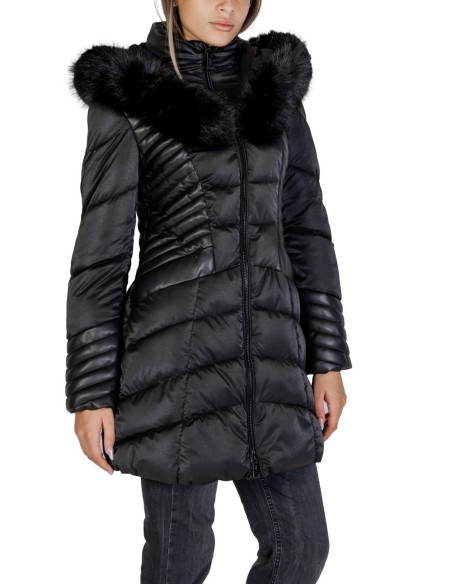 Guess Veste Femme Noire à Capuche Moderne| choixmode.fr